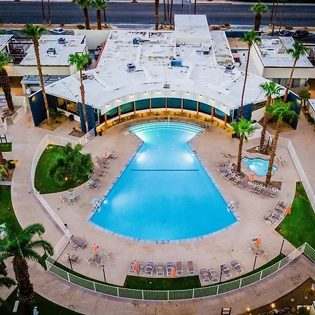 Ocotillo Lodge